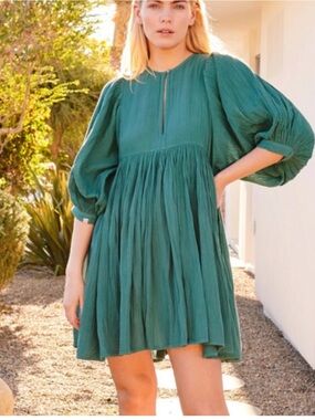 Sundry Forest Green Pleated V-Neck Smock Dress